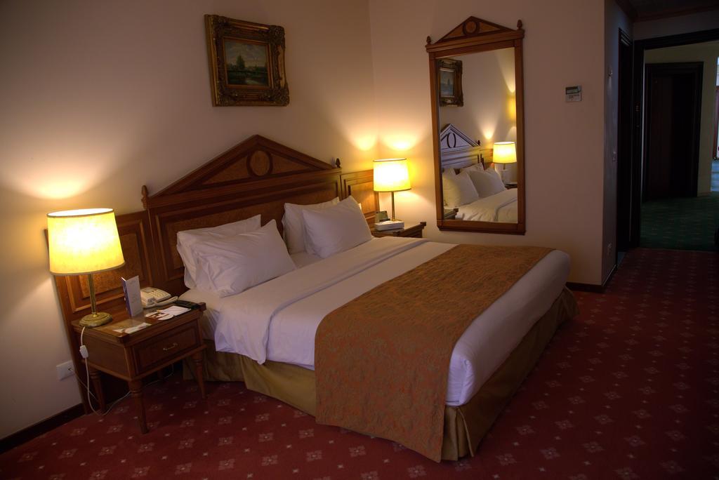 Serenada Golden Palace - Boutique Hotel Beirut Eksteriør billede